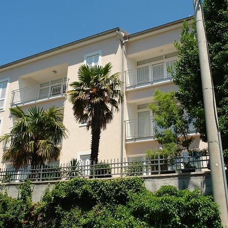Apartment Villa Sara ドラマリ エクステリア 写真