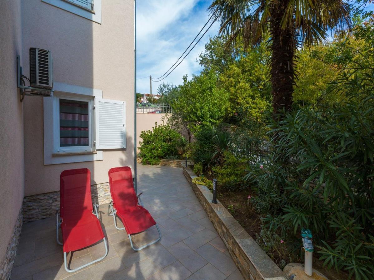 Apartment Villa Sara ドラマリ エクステリア 写真